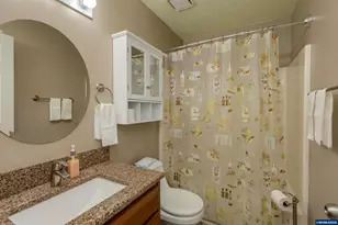 4445 Great Plains Dr NE, Salem, OR 97305 - Photo 18