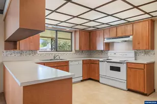 3215 Liberty St SW, Albany, OR 97321 - Photo 12
