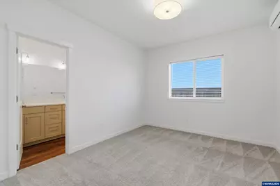 1426 SE Hankel St, Dallas, OR 97338 - Photo 2