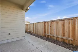 1426 SE Hankel St, Dallas, OR 97338 - Photo 14