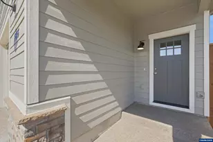 185 SE Jensen Pl, Corvallis, OR 97333 - Photo 2