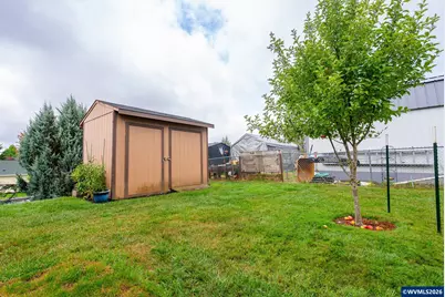 325 NW Denton St, Dallas, OR 97338 - Photo 26