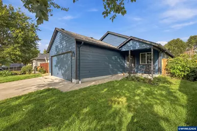 1050 Yew St, Junction City, OR 97448 - Photo 4