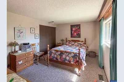 5654 Fairfield Ct S, Salem, OR 97306 - Photo 8
