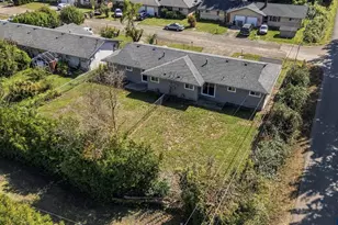 815 NE Woodcrest (-825) Av, Corvallis, OR 97330 - Photo 44