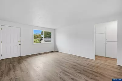 815 NE Woodcrest (-825) Av, Corvallis, OR 97330 - Photo 6