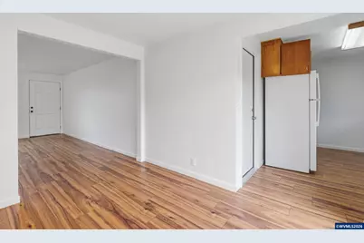 815 NE Woodcrest (-825) Av, Corvallis, OR 97330 - Photo 20