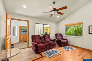 1342 NW Panorama Dr, Corvallis, OR 97330 - Photo 18