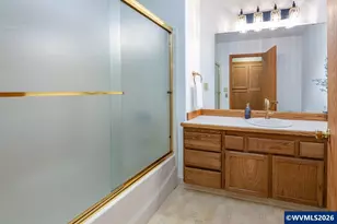 1380 Tiburon Ct SE, Salem, OR 97302 - Photo 32
