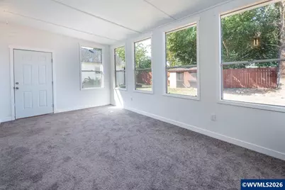 399 24th St NE, Salem, OR 97301 - Photo 32