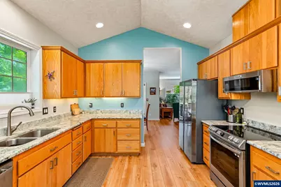 4884 SW Hollyhock Cir, Corvallis, OR 97333 - Photo 14