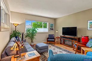 4884 SW Hollyhock Cir, Corvallis, OR 97333 - Photo 6