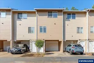 2210 Maplewood Dr S, Salem, OR 97306 - Photo 2