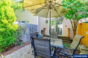 2210 Maplewood Dr S, Salem, OR 97306 - Photo 32
