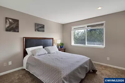 2210 Maplewood Dr S, Salem, OR 97306 - Photo 28