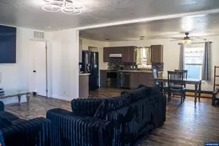 2000 Robins Lane SE, Salem, OR 97306 - Photo 10