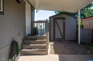 2000 Robins Lane SE, Salem, OR 97306 - Photo 6