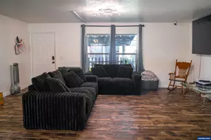 2000 Robins Lane SE, Salem, OR 97306 - Photo 12