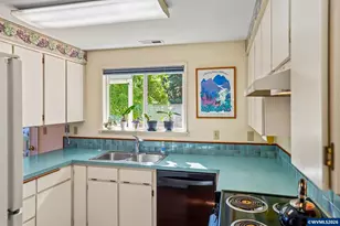 3256 SW Knollbrook Ave, Corvallis, OR 97333 - Photo 16