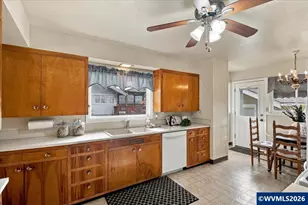 760 S Main St, Independence, OR 97351 - Photo 22
