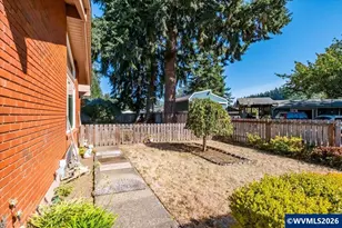 960 Grape St, Sweet Home, OR 97386 - Photo 8
