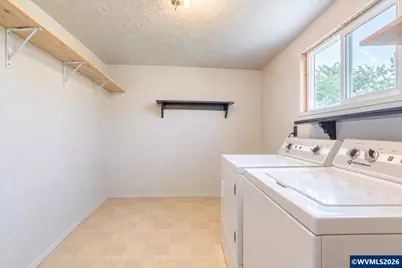 36263 Airport Dr, Lebanon, OR 97355 - Photo 26