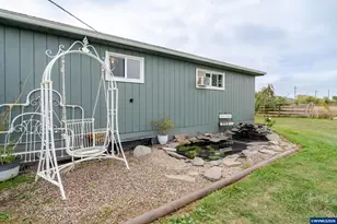 36263 Airport Dr, Lebanon, OR 97355 - Photo 28