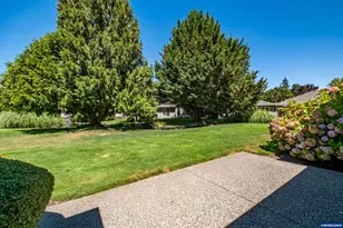 732 Castle Pines Dr N, Keizer, OR 97303 - Photo 38