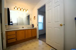 4252 Lemon St NE, Salem, OR 97305 - Photo 14