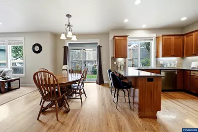 2454 Egret Av SE, Salem, OR 97306 - Photo 4