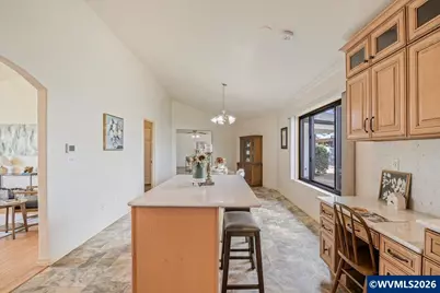 210 SE Ironwood Av, Dallas, OR 97338 - Photo 12