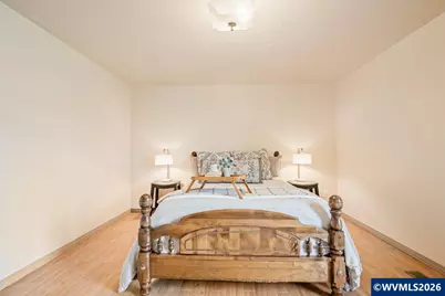 210 SE Ironwood Av, Dallas, OR 97338 - Photo 22