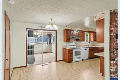 115 Grant St, Silverton, OR 97381 - Photo 12