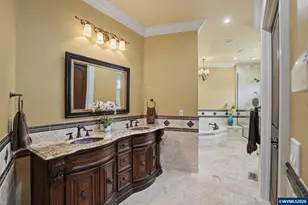 2463 Crestmont Cir S, Salem, OR 97302 - Photo 22
