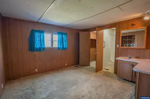 38008 Sodaville Cut Off Dr, Lebanon, OR 97355 - Photo 12
