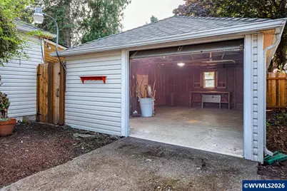 3040 D St NE, Salem, OR 97301 - Photo 38