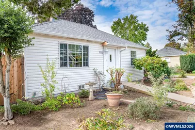 3040 D St NE, Salem, OR 97301 - Photo 4