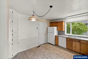 924 NW Grant Ave, Corvallis, OR 97330 - Photo 16