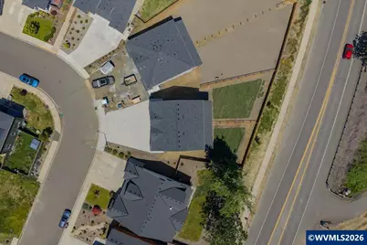 595-597 NE Evergreen Av, Dallas, OR 97338 - Photo 38