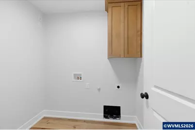 595-597 NE Evergreen Av, Dallas, OR 97338 - Photo 18
