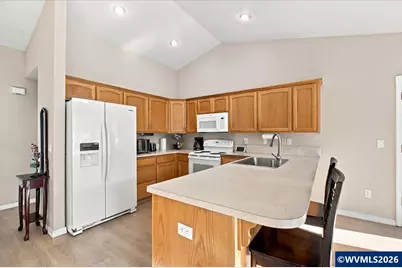 1049 29th Av, Sweet Home, OR 97386 - Photo 8