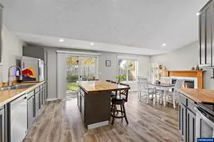 1498 Rushmore Ave N, Keizer, OR 97303 - Photo 10