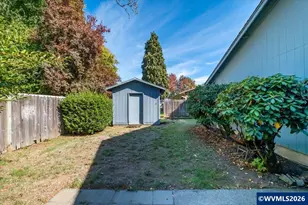 435 Angelee Ct, Lebanon, OR 97355 - Photo 48