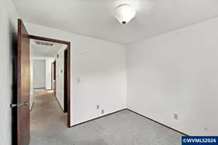 435 Angelee Ct, Lebanon, OR 97355 - Photo 32