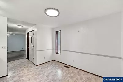 435 Angelee Ct, Lebanon, OR 97355 - Photo 22