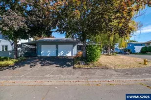 435 Angelee Ct, Lebanon, OR 97355 - Photo 2