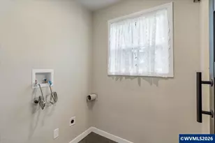 1856 Dearborn Ave NE, Keizer, OR 97303 - Photo 16