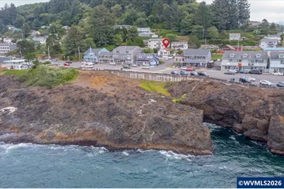 25 NE Clarke St, Depoe Bay, OR 97341 - Photo 6