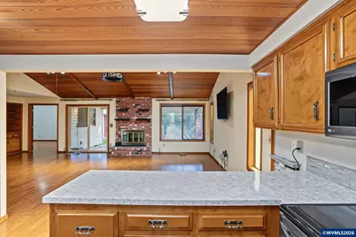 1012 Leona Ln S, Salem, OR 97302 - Photo 12