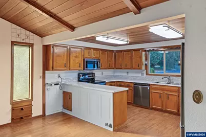 1012 Leona Ln S, Salem, OR 97302 - Photo 8